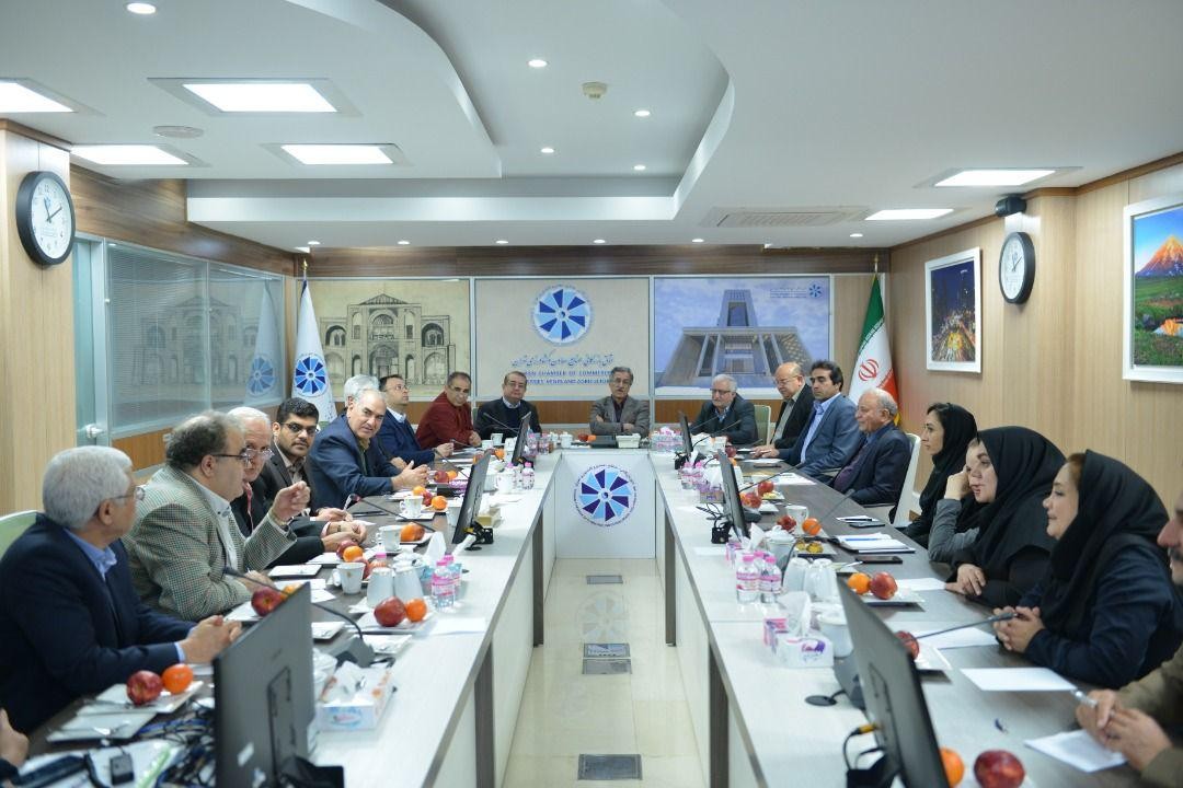 اعضای هیات رئیسه و مدیران اتاق بازرگانی گرگان از اتاق تهران دیدار کردند