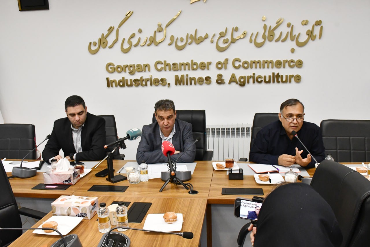 میزگرد خبری کمیسیون احداث و خدمات فنی–مهندسی اتاق بازرگانی گرگان برگزار شد