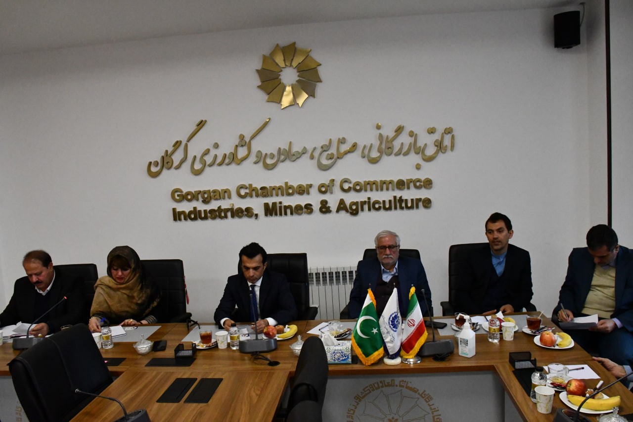 نشست هم اندیشی رئیس و برخی از اعضا هیات نمایندگان اتاق بازرگانی گرگان با محمد شهریار سرکنسول کشور پاکستان در مشهد