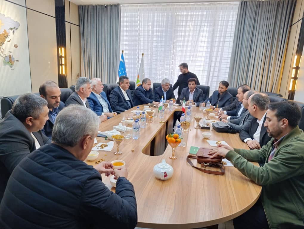 نشست هیأت تجاری گلستان با مدیران فوت‌سیتی تاشکند