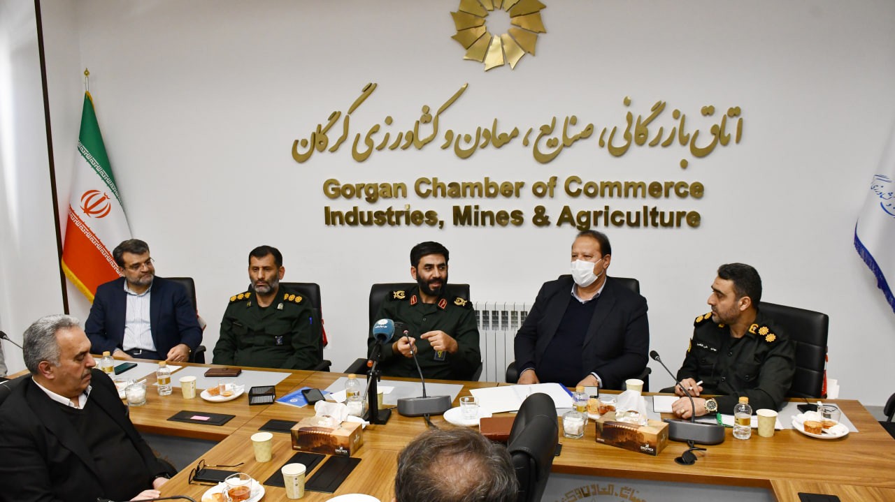 نشست هم‌اندیشی فعالان اقتصادی گلستان با رئیس سازمان بسیج فعالان اقتصادی و اصناف کشور