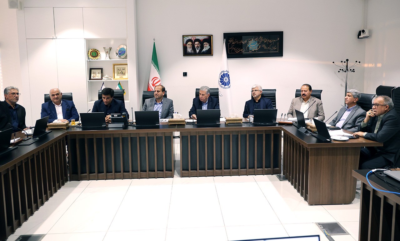 رئیس اتاق ایران با اعضای مجمع نمایندگان استان گلستان در مجلس دیدار کرد