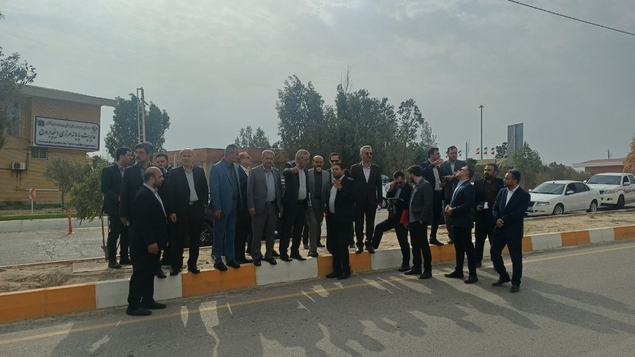بازدید میدانی مسئولان مبارزه با قاچاق کالا و ارز از منطقه آزاد اینچه‌ برون