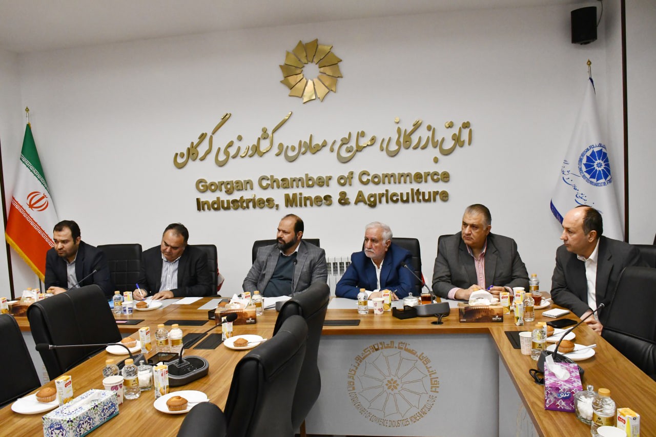 نشست هم اندیشی فعالان اقتصادی با مدیرکل ثبت شرکت‌ها و مؤسسات غیرتجاری کشور برگزار شد