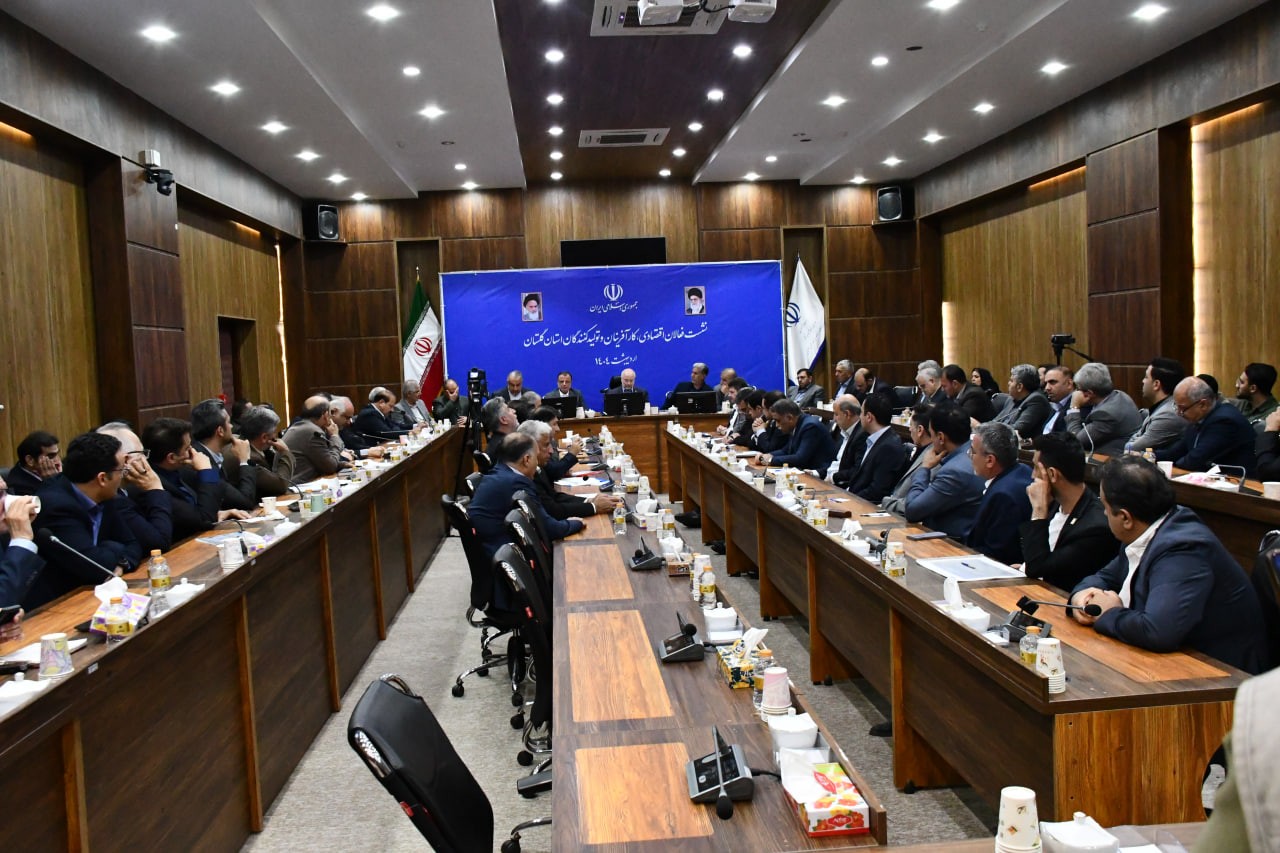 نشست هم اندیشی محمدباقر قالیباف رئیس مجلس شورای اسلامی با فعالان اقتصادی، کارآفرینان و تولیدگنندگان استان گلستان در قالب شورای گفتگوی دولت و بخش خصوصی