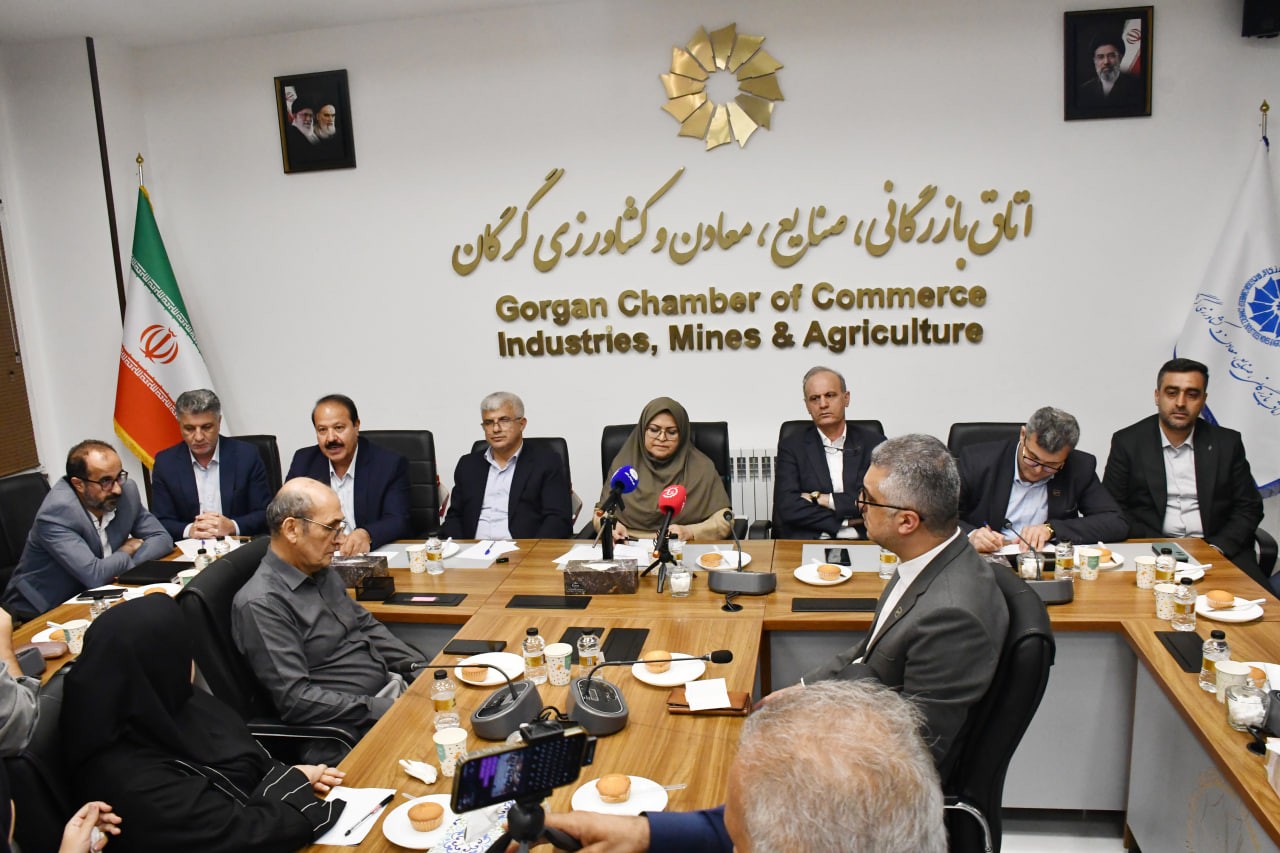 نشست هم‌اندیشی رئیس سازمان ملی استاندارد ایران با فعالان اقتصادی گلستان